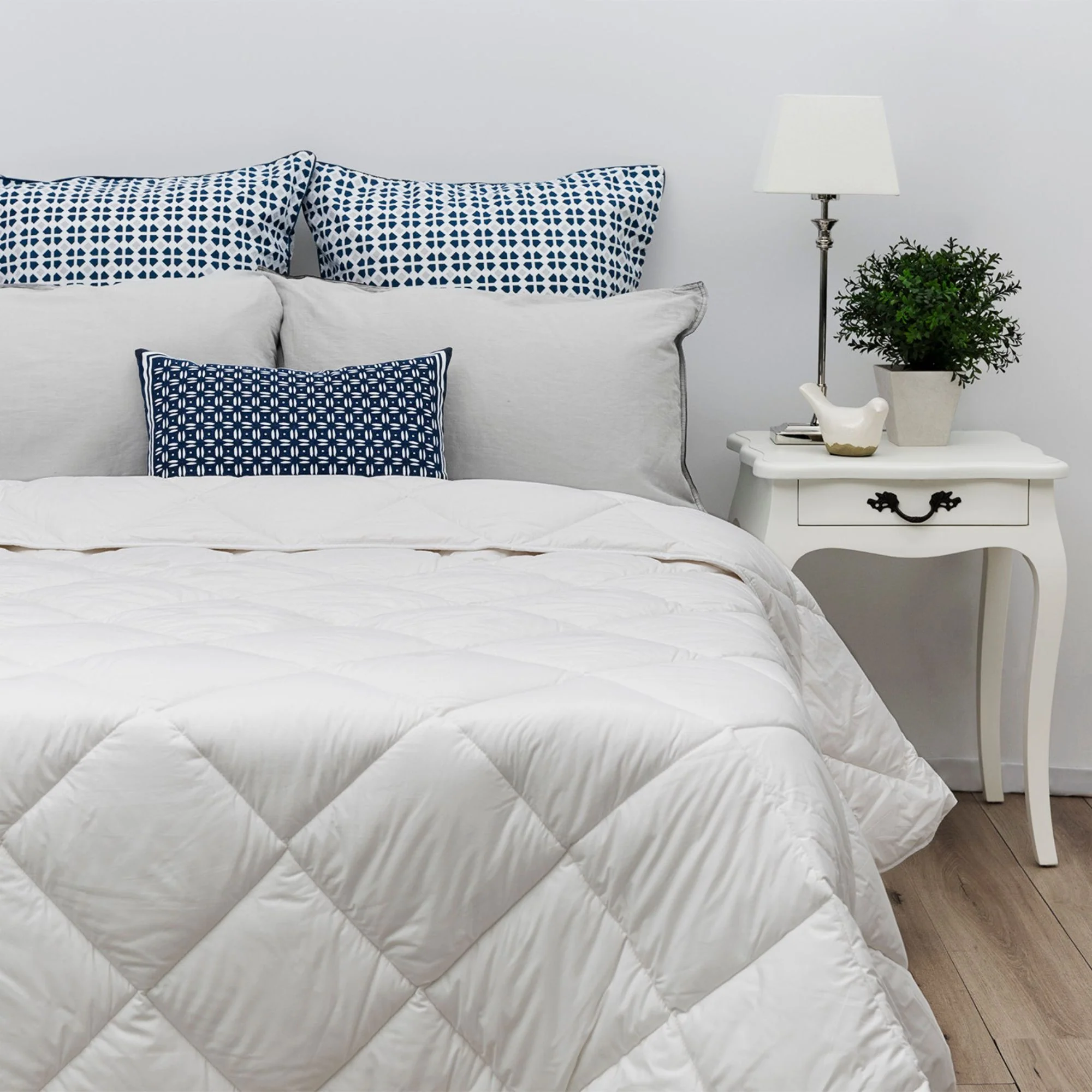 Signature Collection Australian Washable Wool Quilt - All Seasons - Image 2