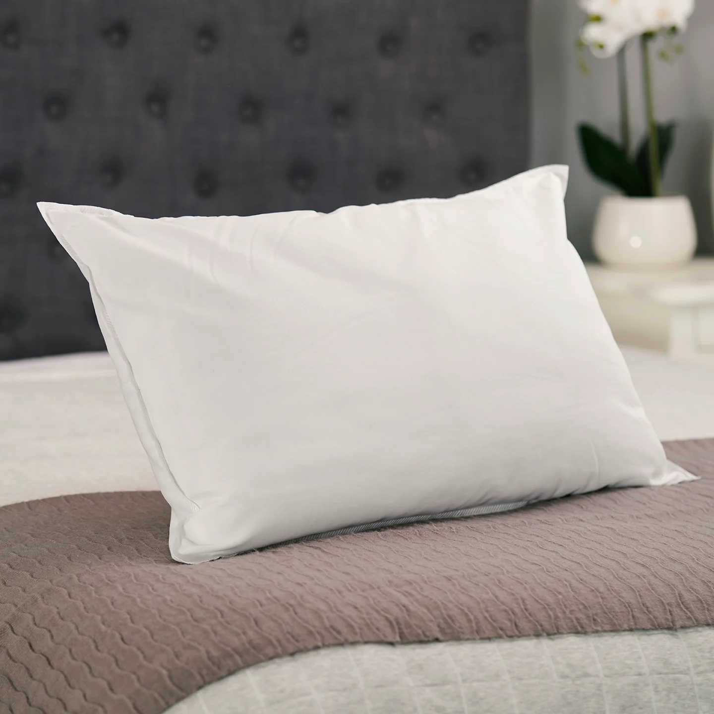TONTINE Simply Fresh Natural Cotton Cover Pillow - Image 2